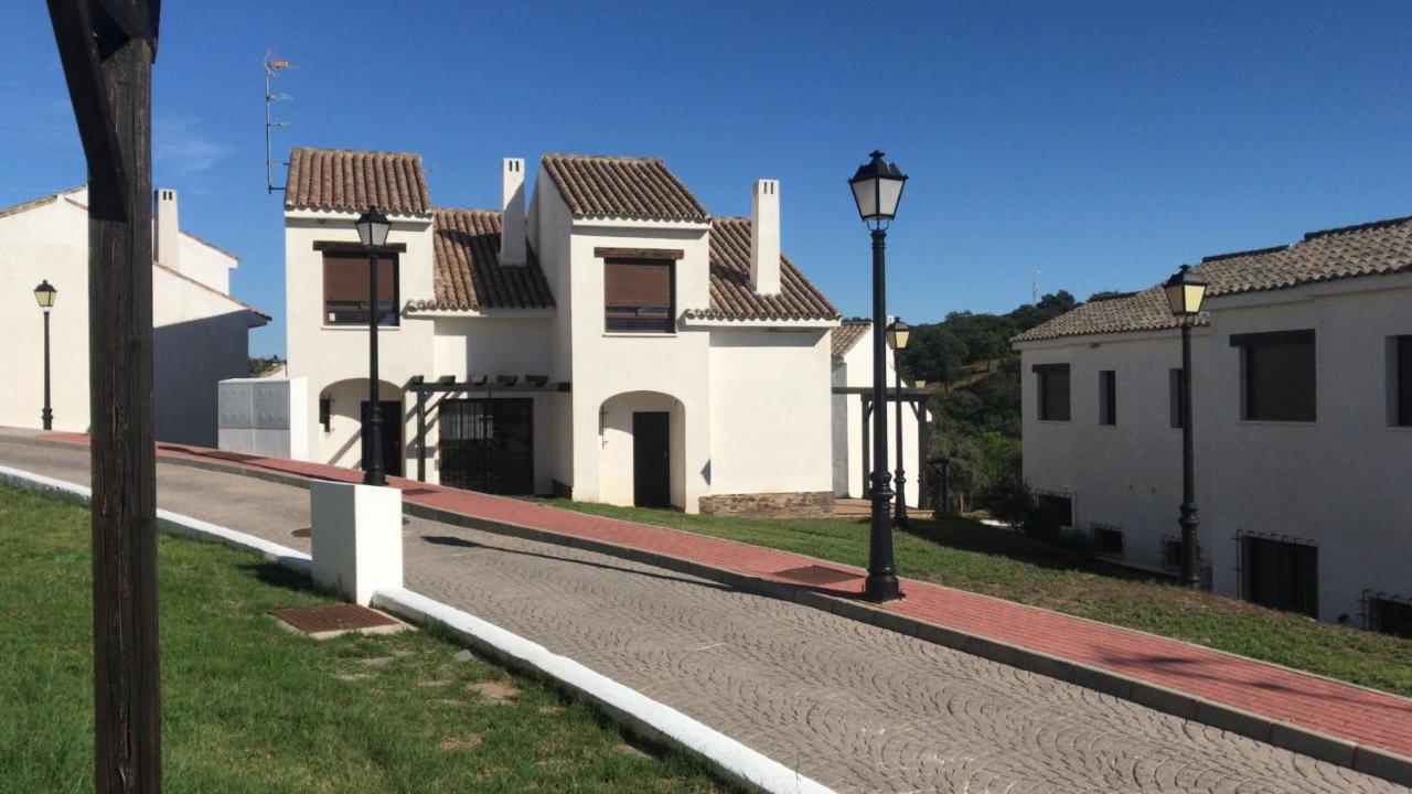 הוילה סביליה Sierra El Retiro מראה חיצוני תמונה